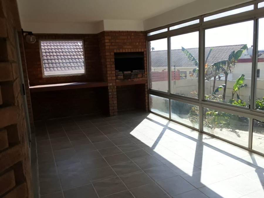 To Let 3 Bedroom Property for Rent in Panorama Western Cape